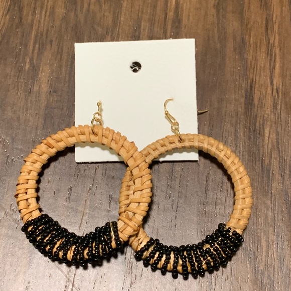 Free people manu bay hoop earring - Picture 5 of 9